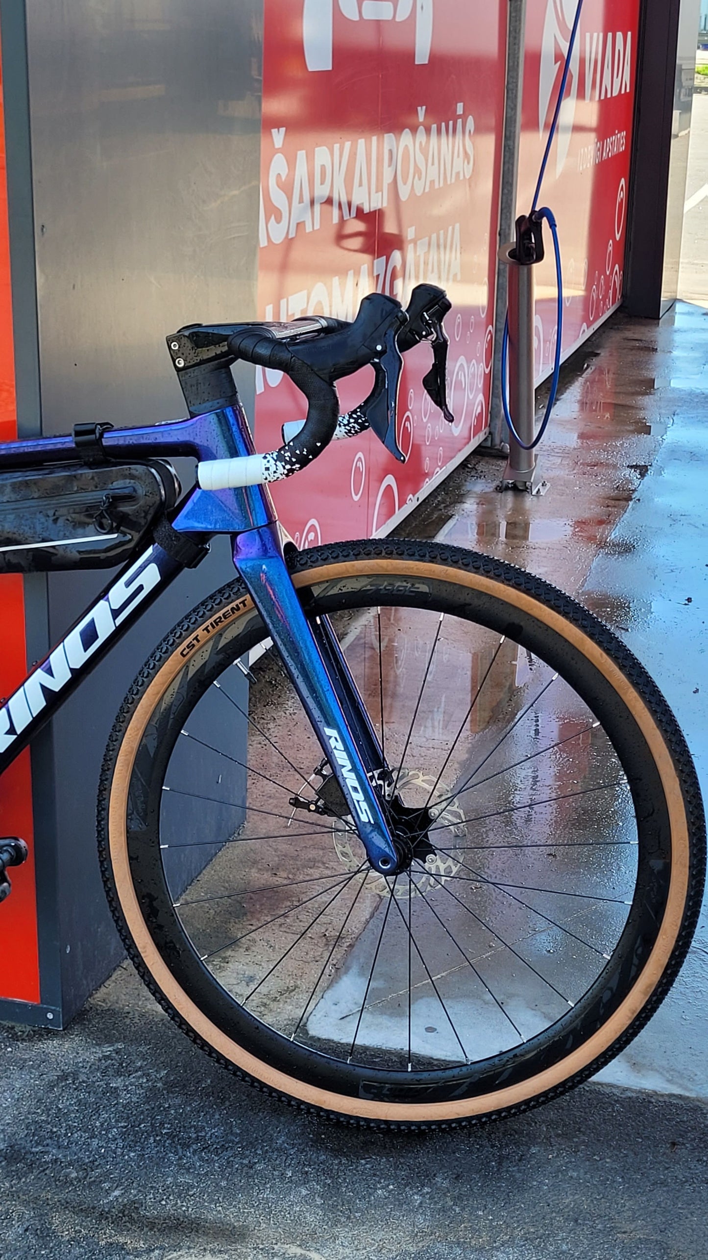 Bicicleta de cascalho de carbono RINOS Sandman3.0 Shimano R7000